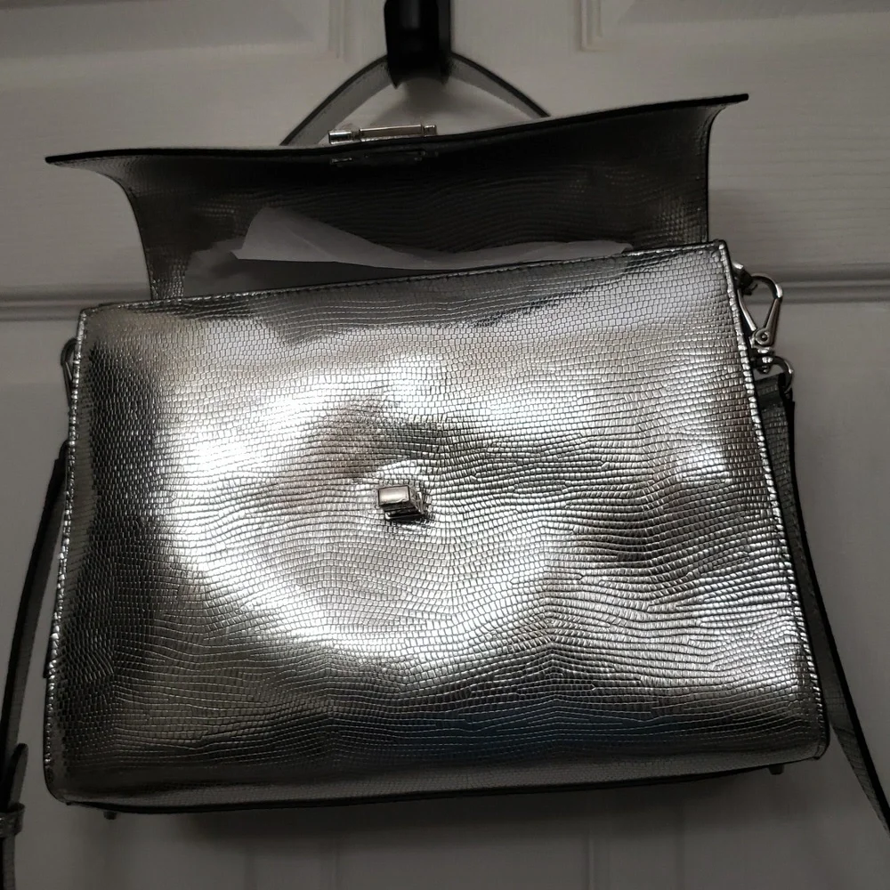 Lauren Ralph LaurenSilver Satchel with Structured Shape and Flap Closure.‎ (B1)